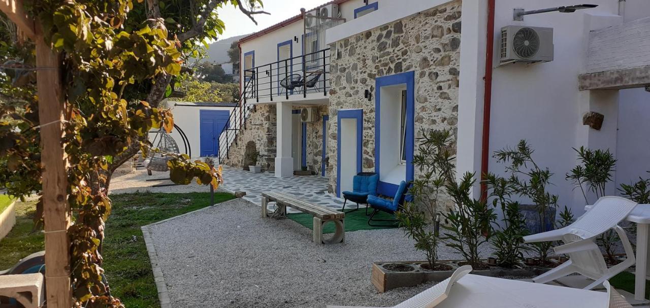 Готель Cocooning Blue House Elafonisi Vathi  Екстер'єр фото