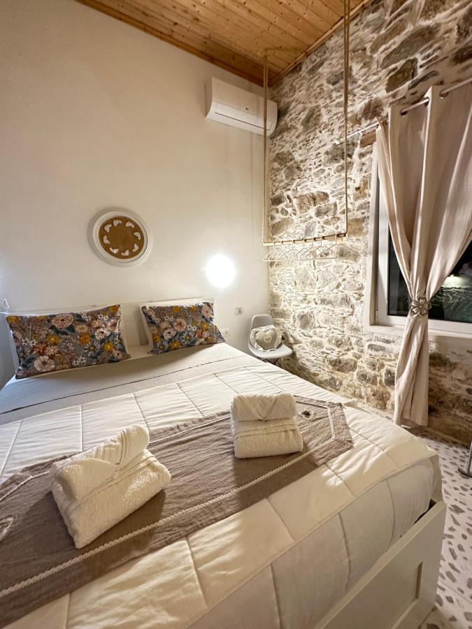 Готель Cocooning Blue House Elafonisi Vathi  Екстер'єр фото