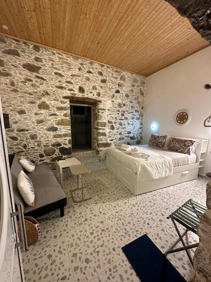 Готель Cocooning Blue House Elafonisi Vathi  Екстер'єр фото